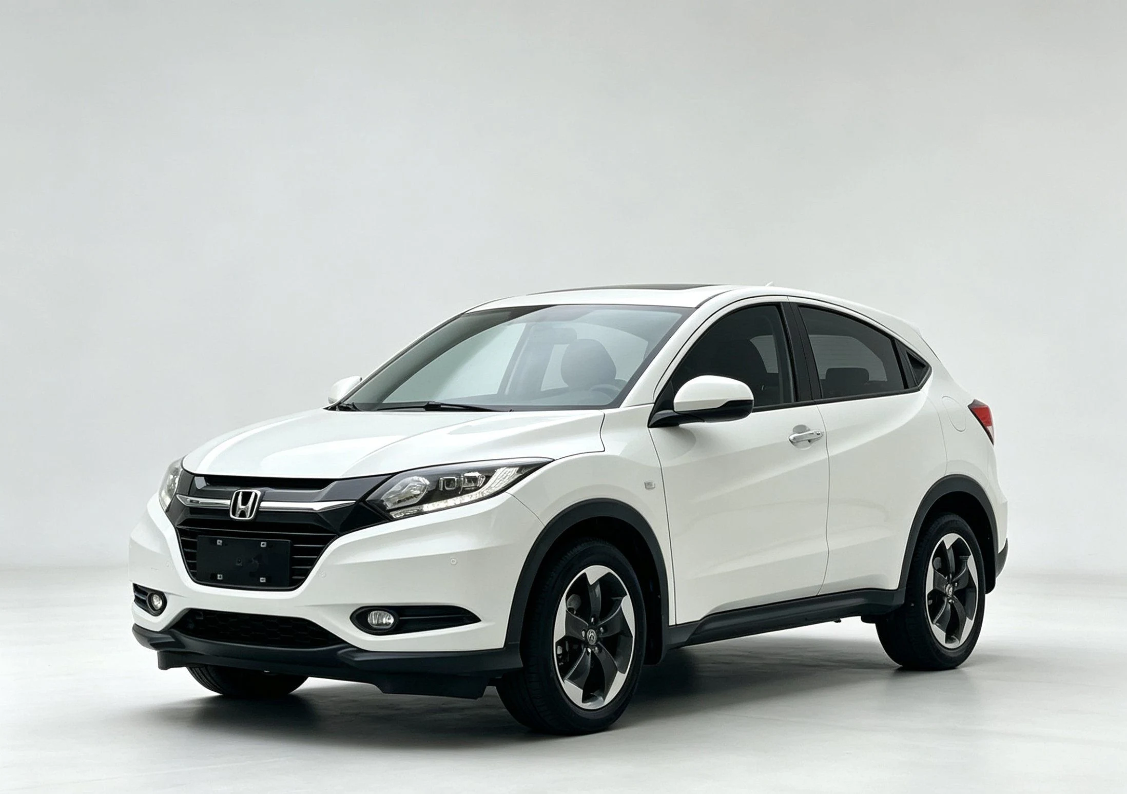 Honda Vezel 1.5L SUV for Wholesale Export LHD — бензиновый кроссовер с пробегом из Китая