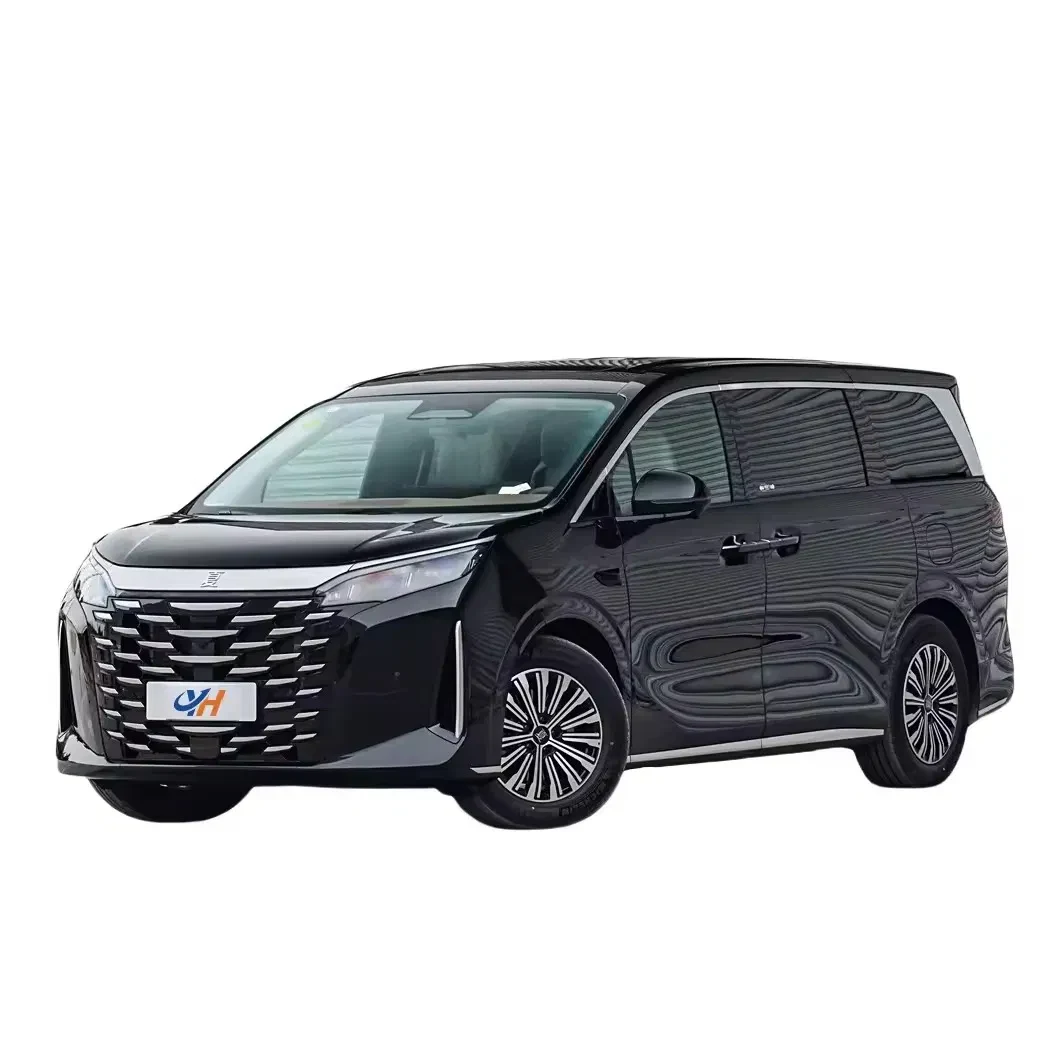 2026 BYD Xia — подключаемый гибридный минивэн из Китая